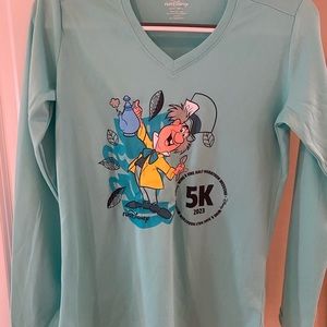 NWOT RunDisney 2023 Wine & Dine shirt